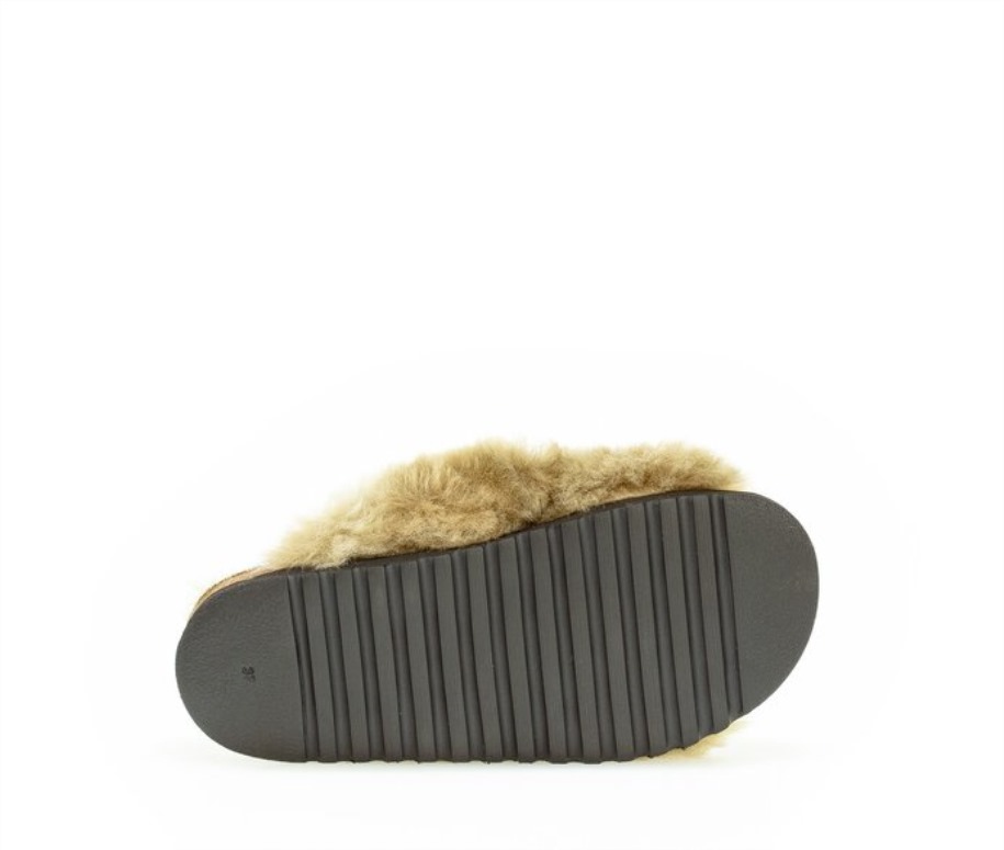 Gábor 73016-11 - Barna Műszőrme