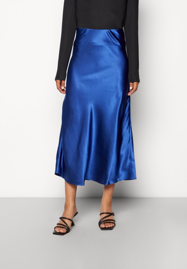 Magas Sarkú Fekete Gábor Nők