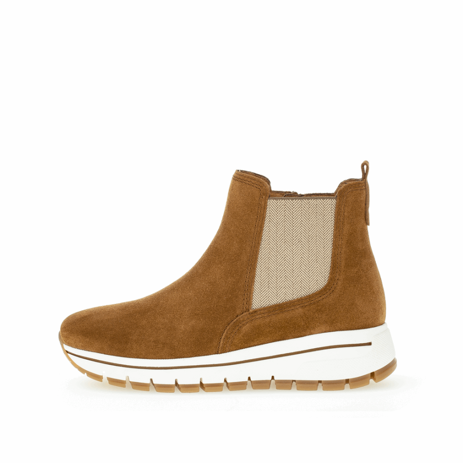 Konyak Gabor ék Csizma