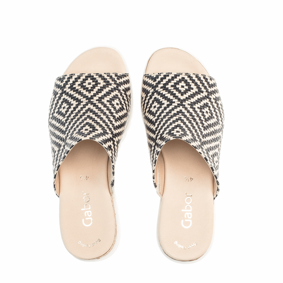 Gabor Platform Slipon Szandál Fekete