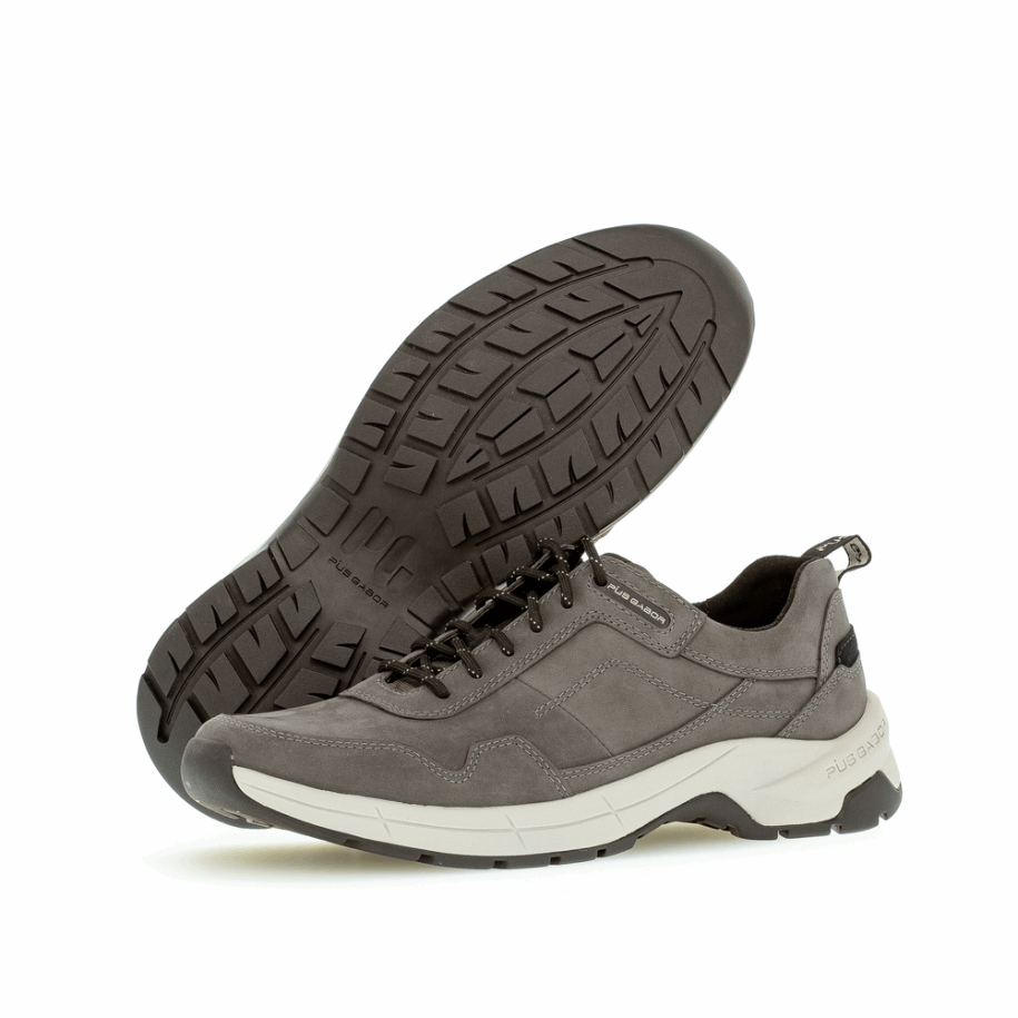 Férfi Edző Acél Gábor