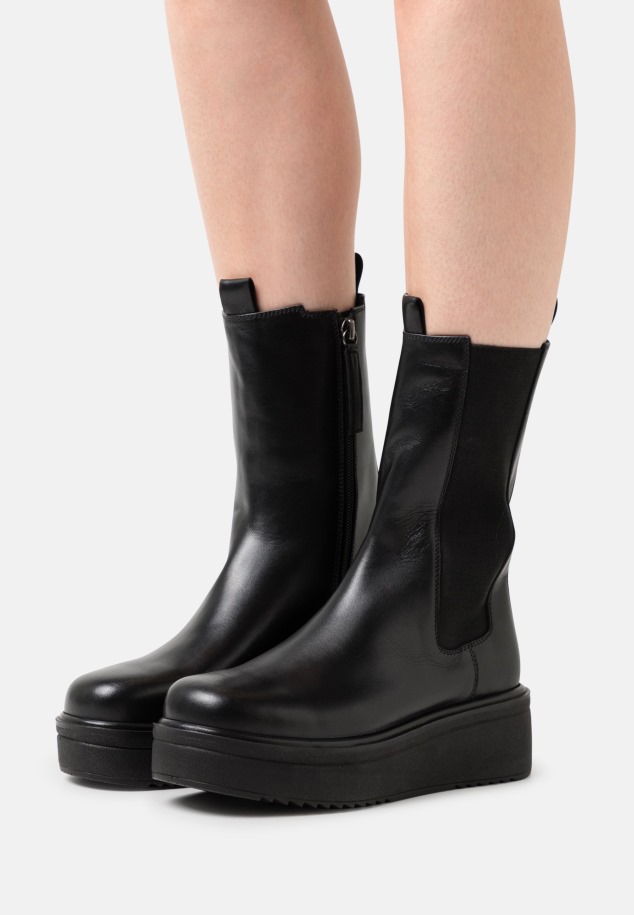 Fekete Platform Csizma Gabor