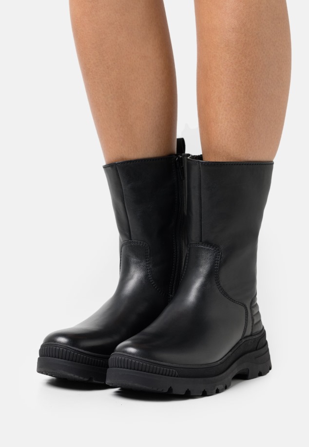 Fekete Platform Csizma Gabor