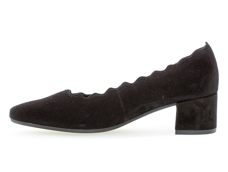 Gábor 52.141.47 - Fekete