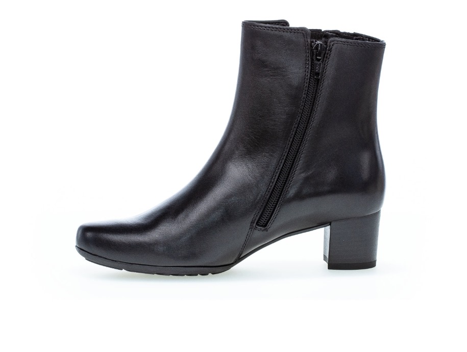 Gábor 72.821.67 - Fekete