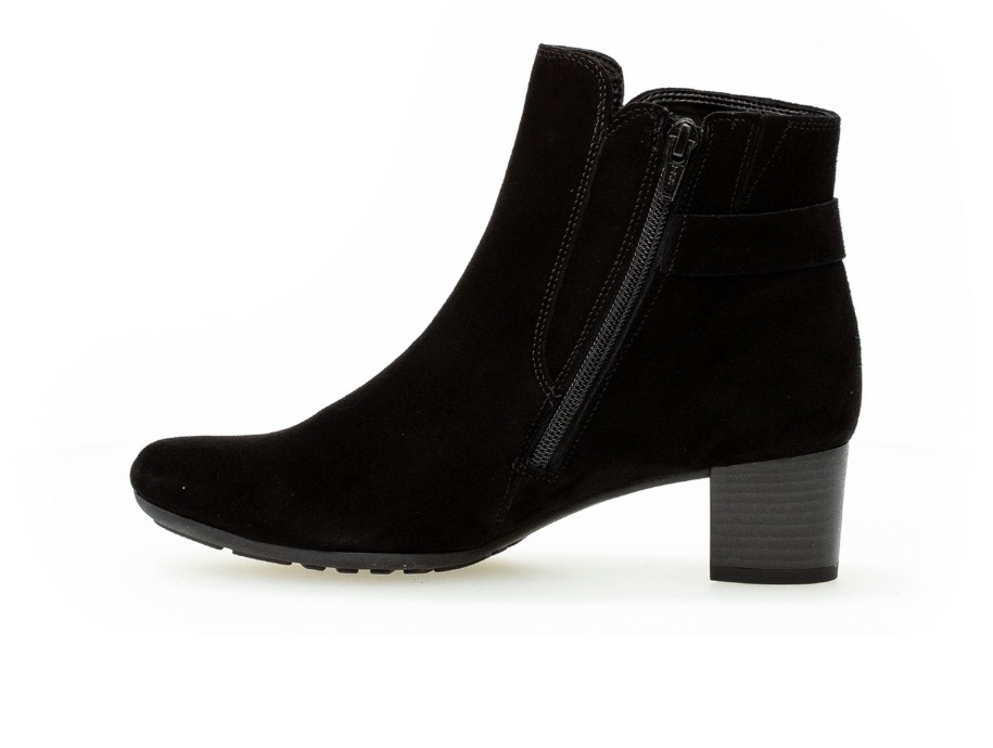 Gábor 92.824.47 - Fekete