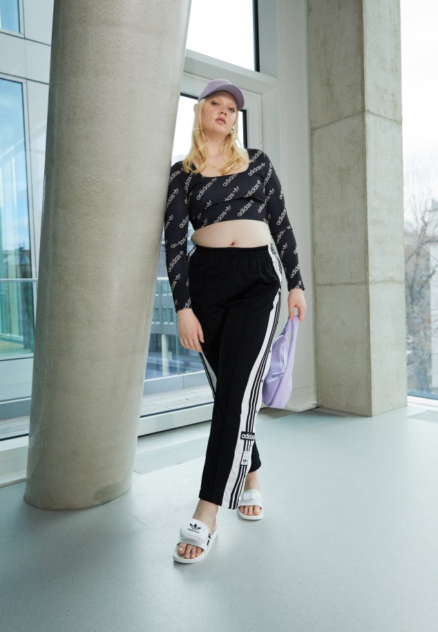 Fekete Gabor Női Klasszikus Sarkú Cipő