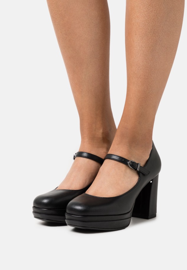 Magas Sarkú Fekete Gabor