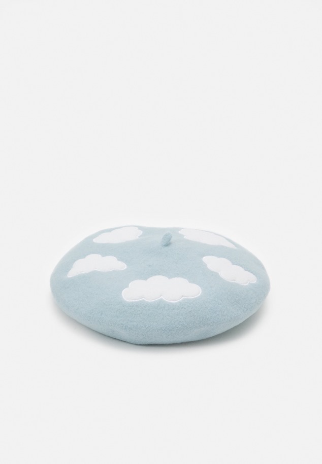 Magas Sarkú Fekete Gabor