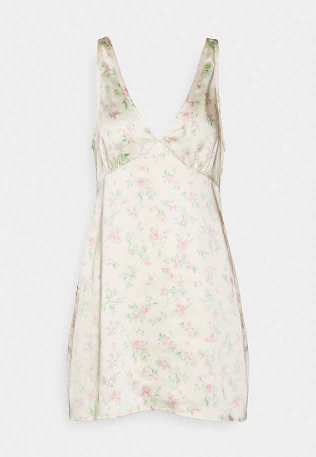 Magas Sarkú Fekete Gabor