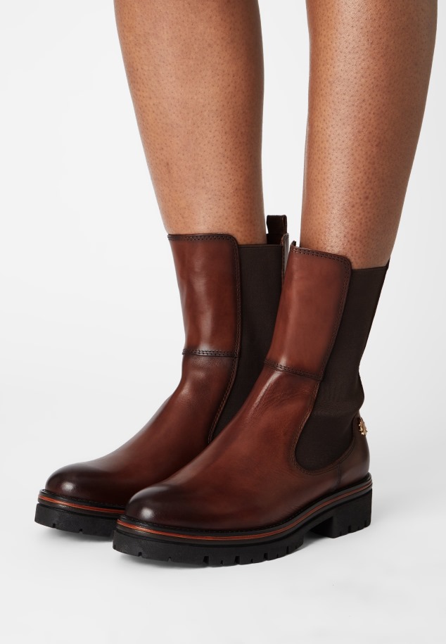 Gábor Barna 91.610 - Bokacsizma