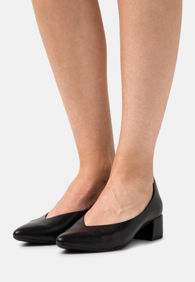 Klasszikus Sarkú Gbor Fekete