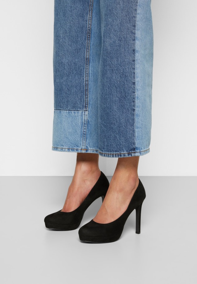 Fekete Magassarkú Gabor