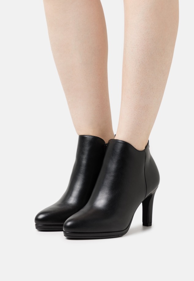 Gabor Pumps Klasszikus Sarkú Fekete