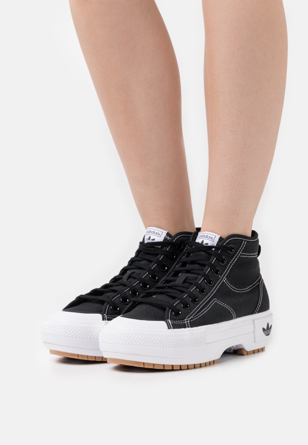 Fekete Magasszárú Edzőcipő Gabor