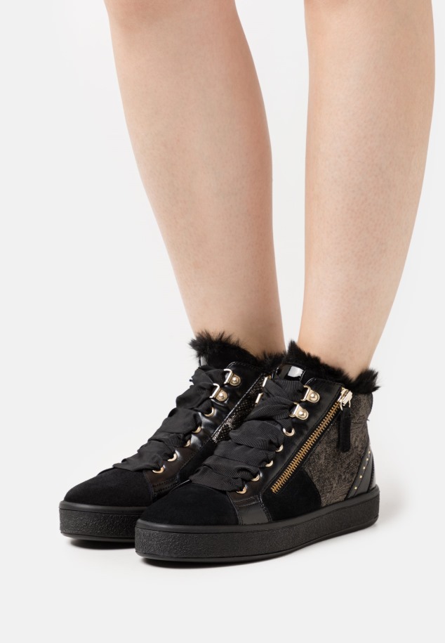 Magasszárú Tornacipő Gabor Black