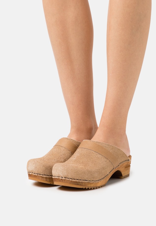 Klumpa Sötét Rózsa/meztelen Gabor