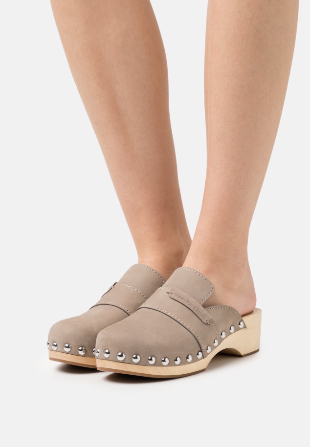 Klumpa Sötét Rózsa/meztelen Gabor