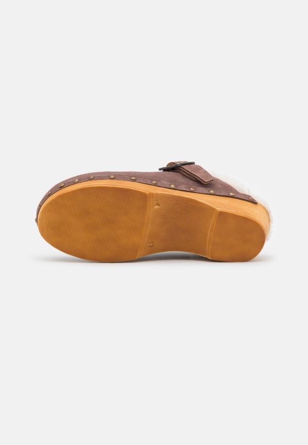 Klumpa Sötét Rózsa/meztelen Gabor