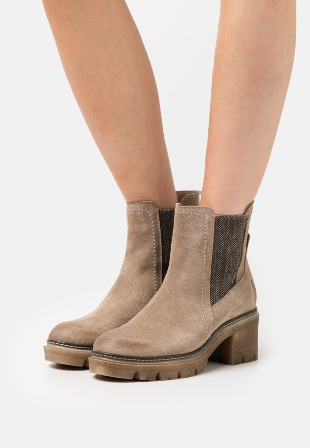 Kavicsporos Gabor Bokacsizma