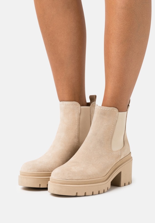 Kavicsporos Gabor Bokacsizma