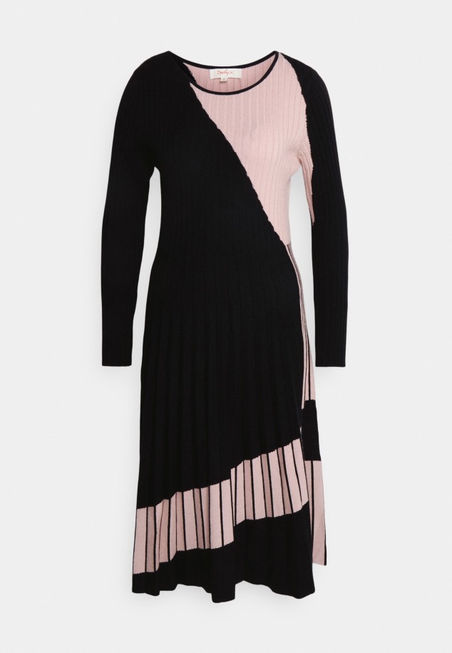 Fehér Gabor T-bar Szandál