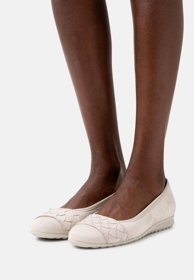 Sivatagi Balett Szivattyúk Gabor