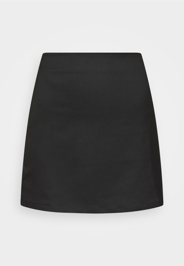 Gábor Csizma Fekete Nők