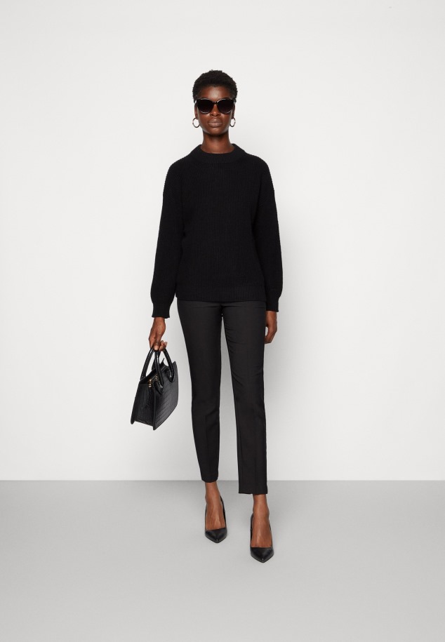 Gabor Klasszikus Sarkú Fekete