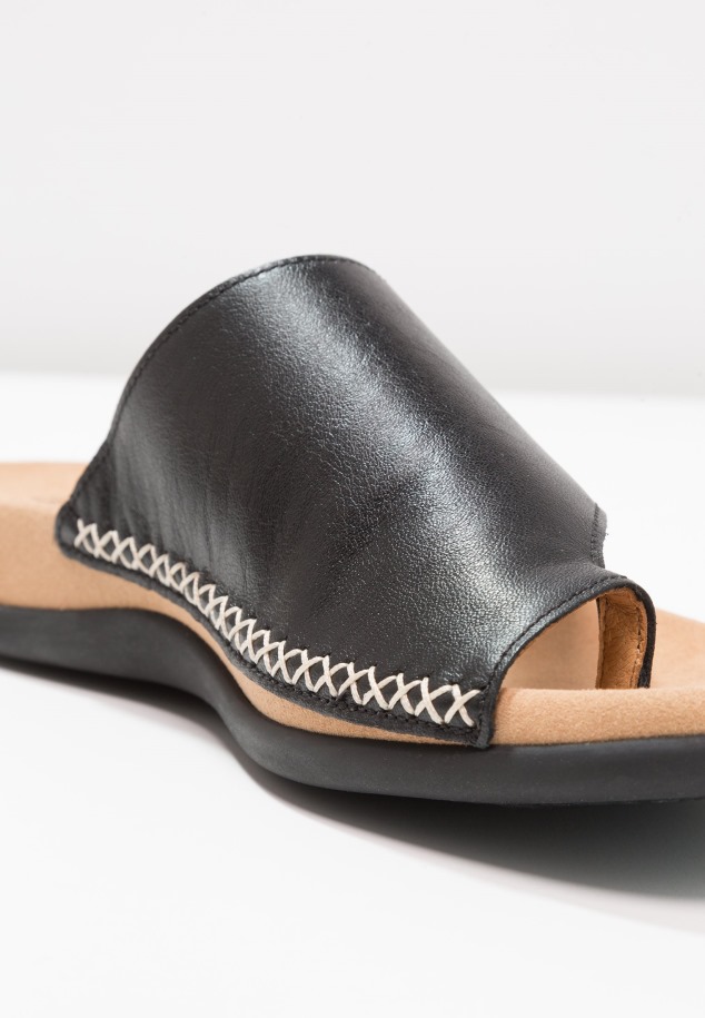 Fekete T-bar Szandál Gabor