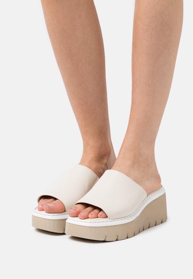 Panna Gabor Sarkú öszvérek