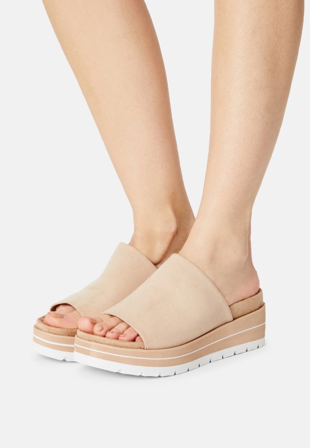 Panna Gabor Sarkú öszvérek