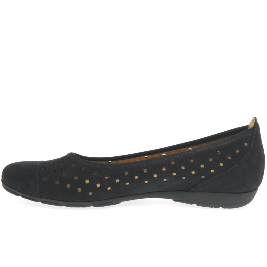 Gabor Fekete Nubuk Fodros Női Stancolt Részlet Alkalmi Cipő