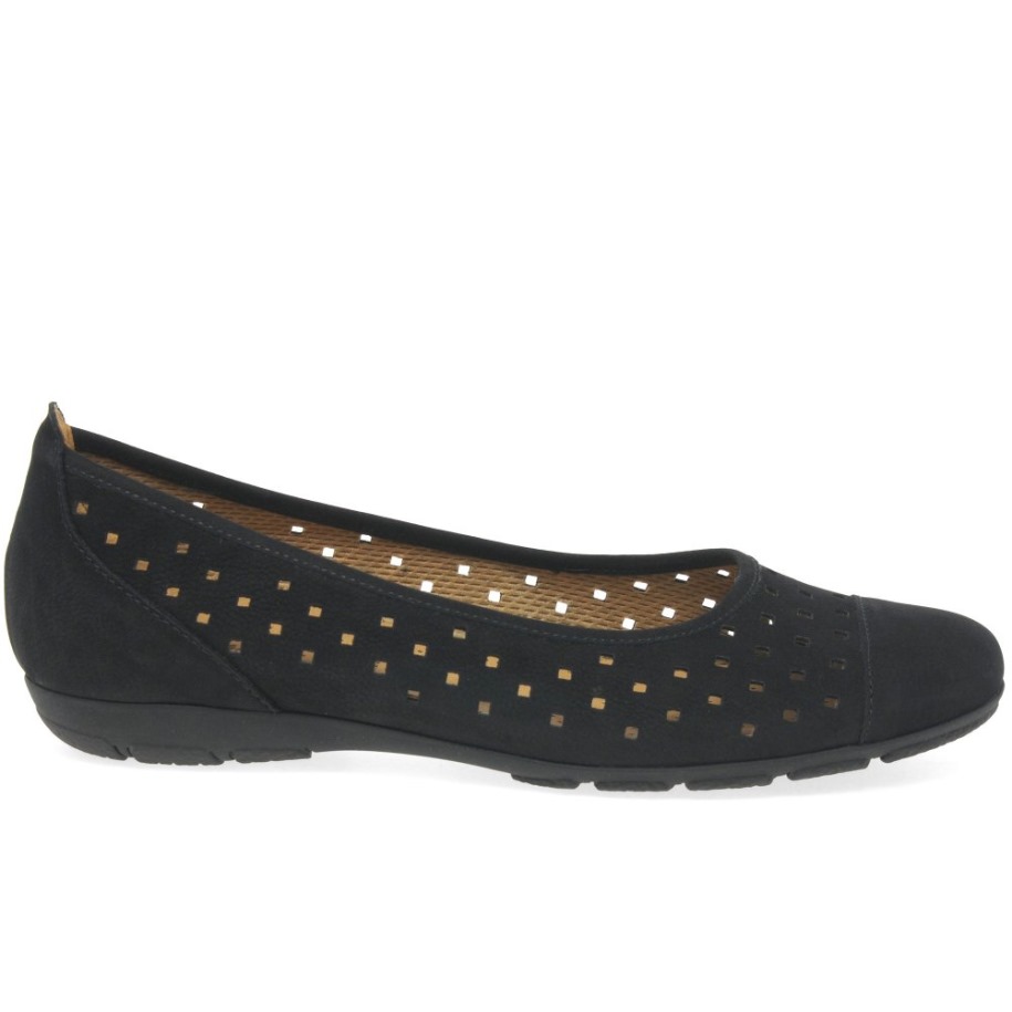 Gabor Fekete Nubuk Fodros Női Stancolt Részlet Alkalmi Cipő