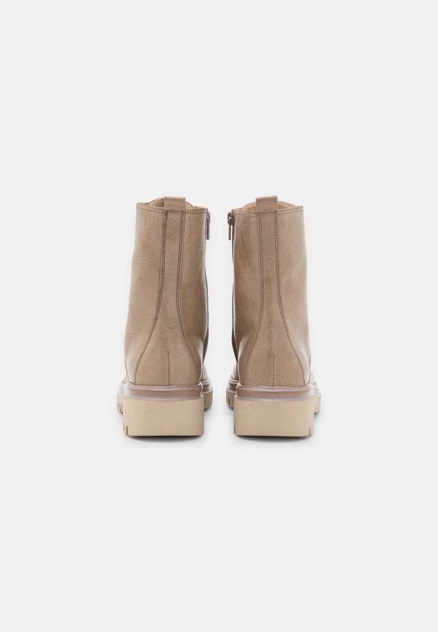 Kiesel Gabor Fűzős Bokacsizma