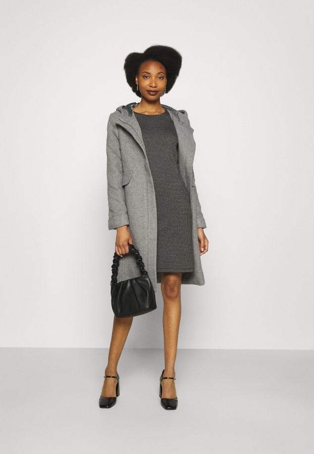 Női Pumpák Fekete Gabor Klasszikus Sarkú