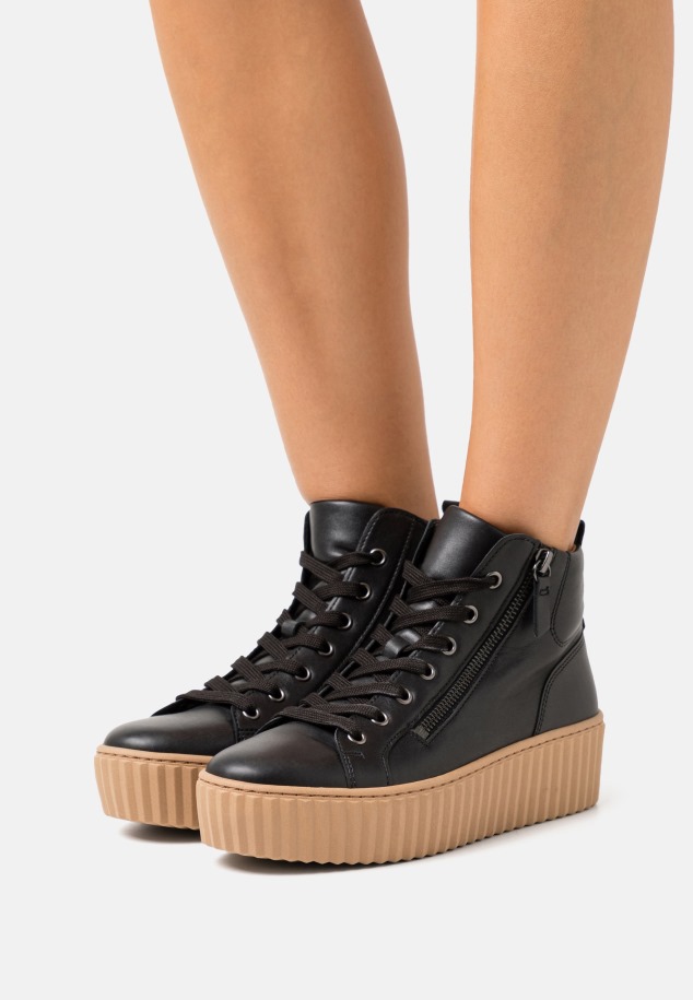 Gabor Platform Bokacsizma Pepper/creme