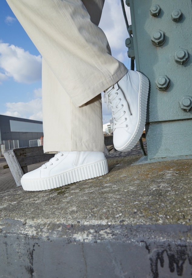 Magasszárú Edzőcipő Latte Gabor