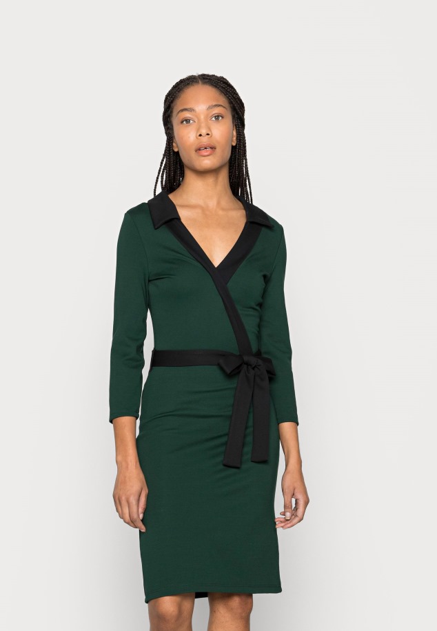 Fekete Gabor Platformsarkú