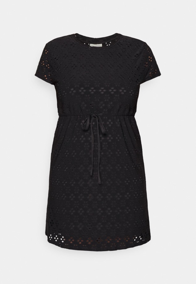 Edzőcipők Fekete Gábor