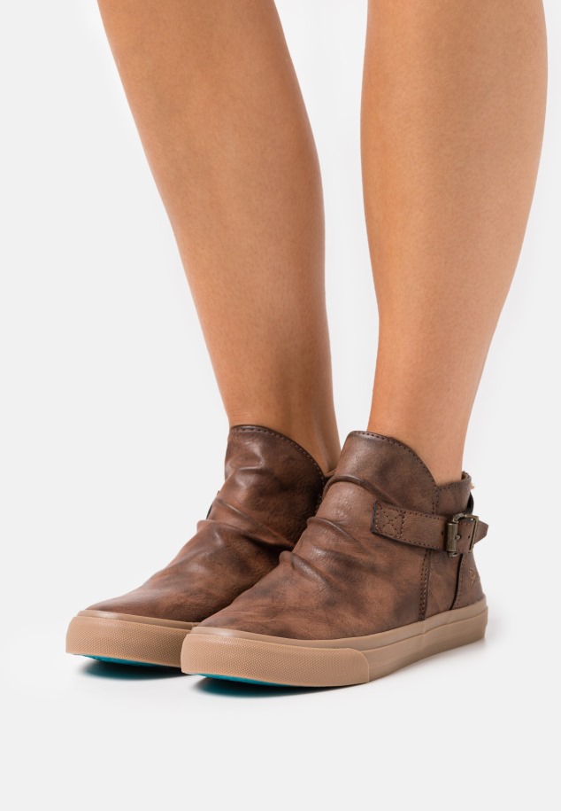 Magasszárú Edzőcipő Sötétbarna Gabor