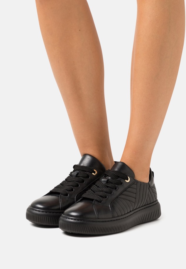 Gábor Fekete Edzőcipő