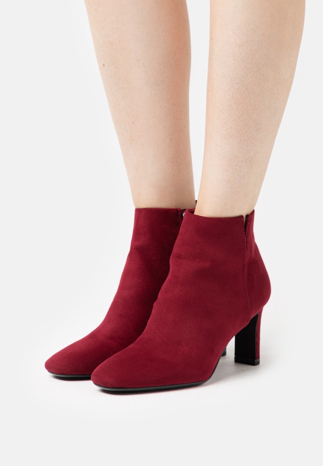 Gabor Klasszikus Sarkú Piros