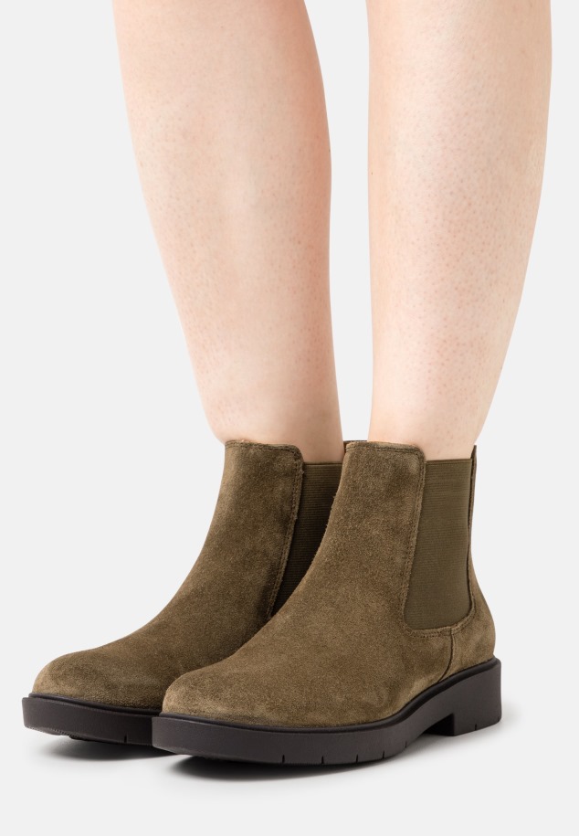 Gabor Konyak Bokacsizma