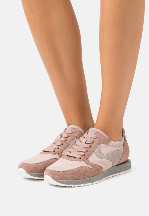 Oktatók Reed Gábor