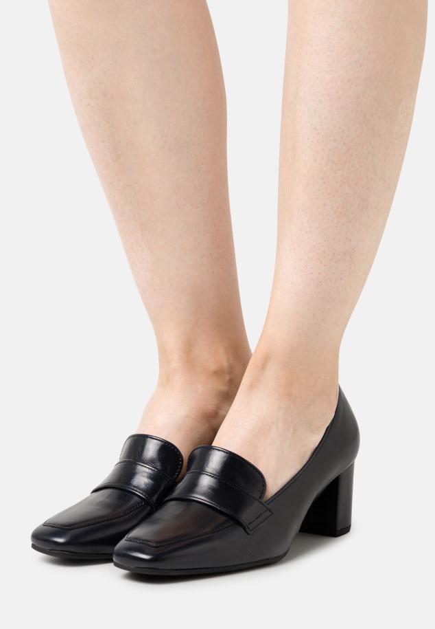 Arany Gabor Klasszikus Sarkú Cipő