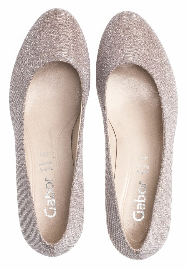 Rose Gabor Magassarkú