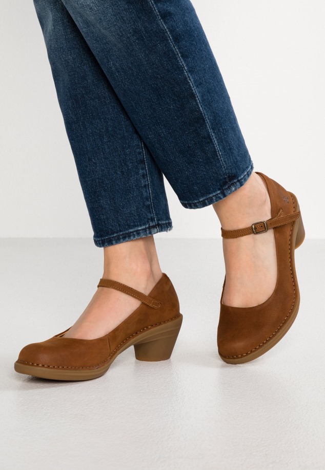 Gábor Pumpálja A Cipőt